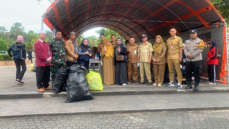 RS Atma Husada Mahakam Perkuat Komitmen Lingkungan melalui Aksi Sedekah Sampah di Islamic Center