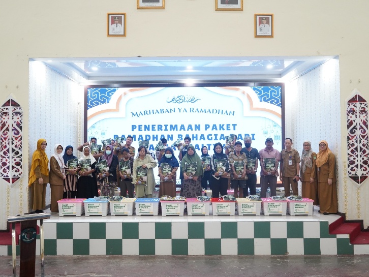 Penyaluran Paket Ramadhan Bahagia BAZNAS Kaltim